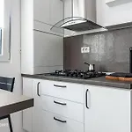 Lejlighed 827 *