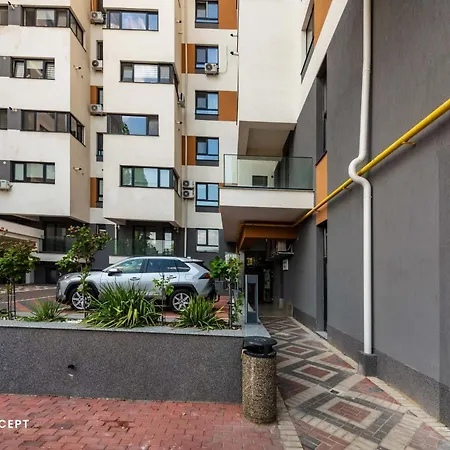 Apartment 827 *