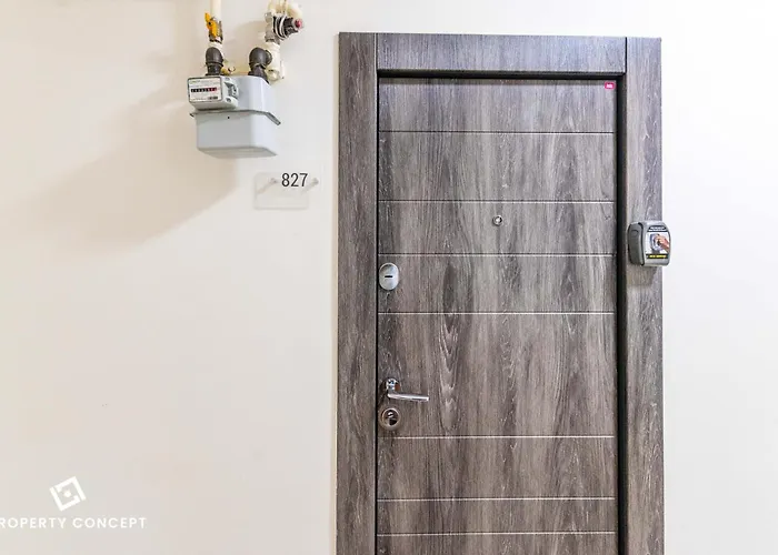 827 * Бухарест